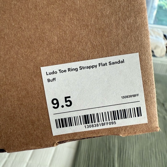 Reformation Ludo Toe Ring Strappy Flat Sandal - Picture 5 of 7